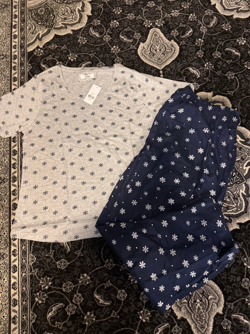 Sleep Pajama Set Gray Snowflake Size 14/16